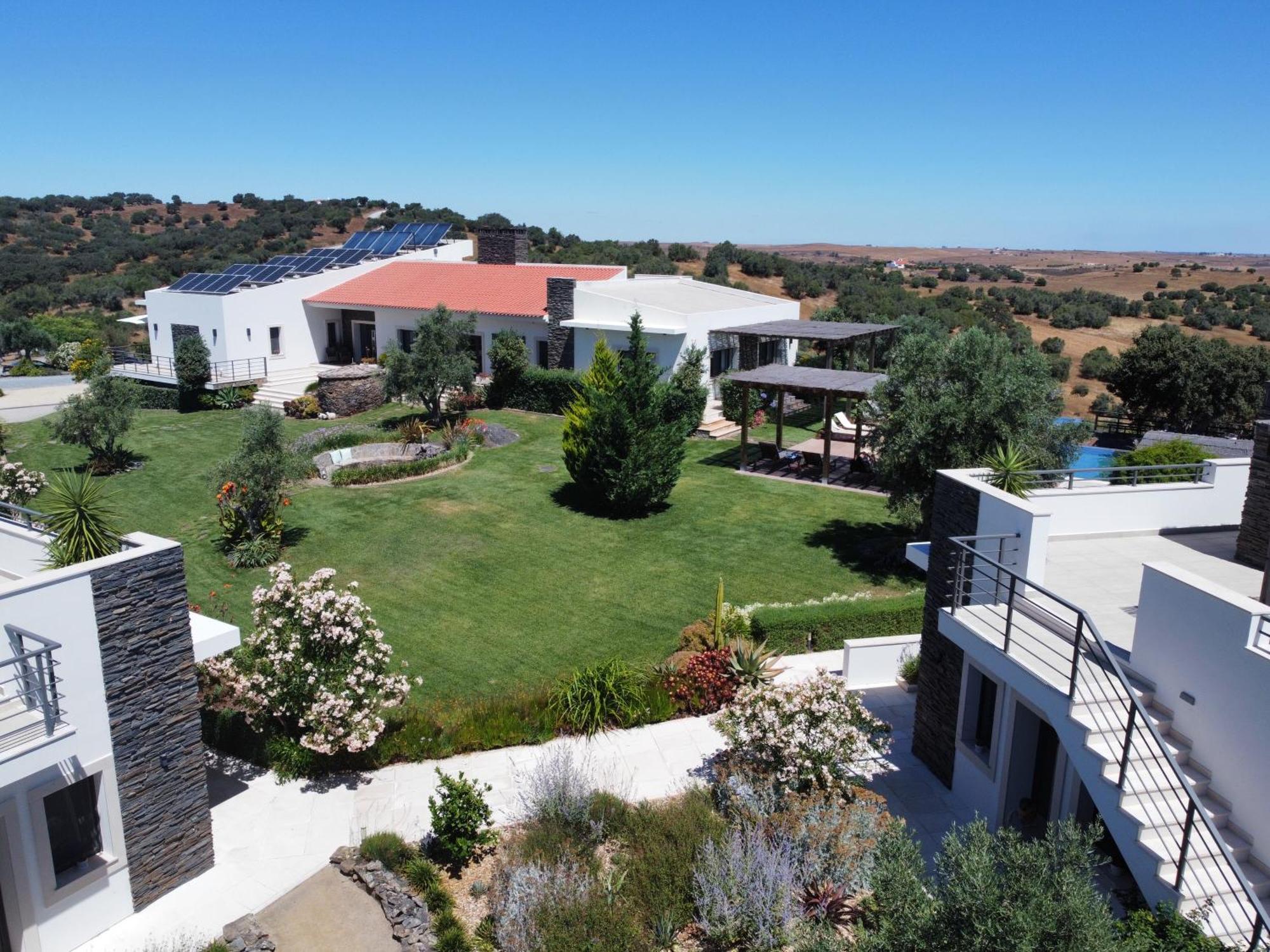 Vistas - Herdade Do Zambujal カシュトロ・ベルデ エクステリア 写真